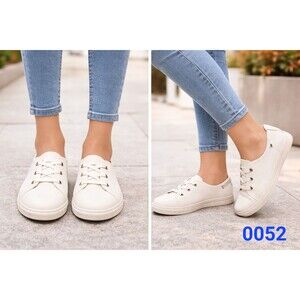 Ladies Sport White Gym Shoe - sz 40/8 - 0052